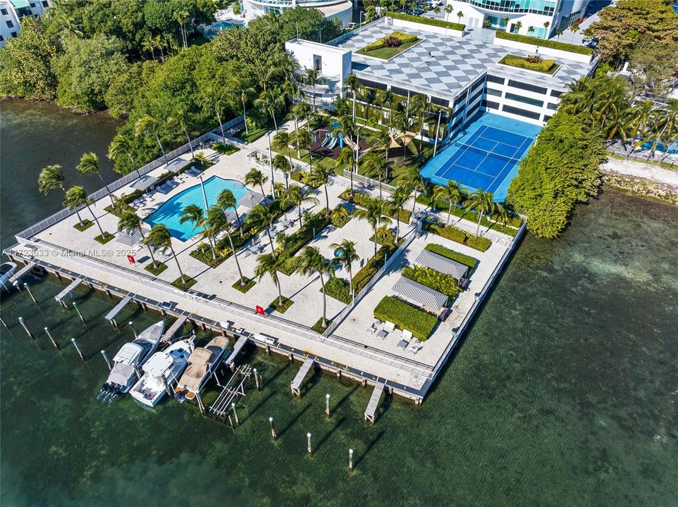 Vendido Recientemente: $470,000 (1 camas, 1 baños, 791 Pies cuadrados)