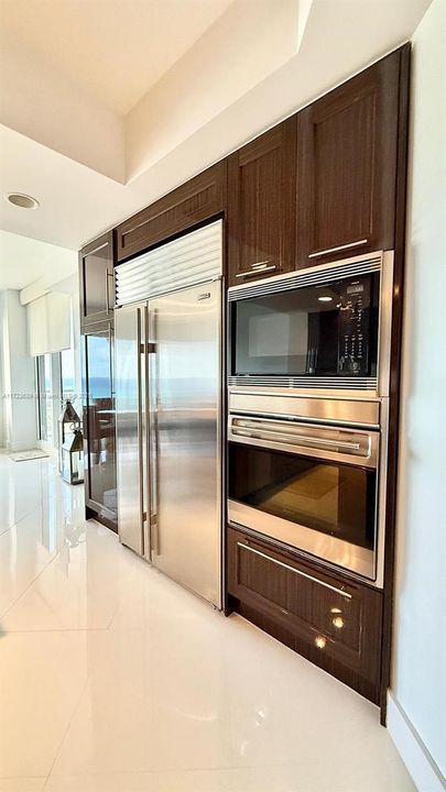 Recientemente alquilado: $19,500 (3 camas, 3 baños, 2660 Pies cuadrados)