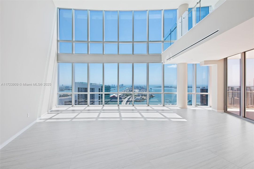For Sale: $9,490,000 (5 beds, 6 baths, 6513 Square Feet)