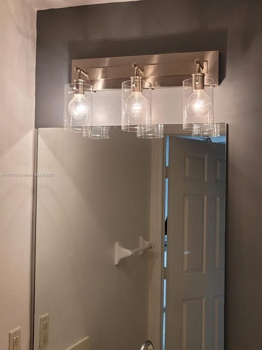 New lights in both bathrooms as of 3/1/2024