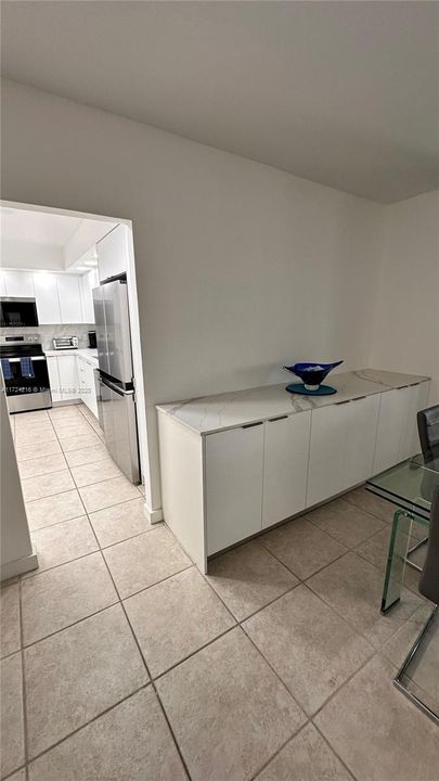 Vendido Recientemente: $449,950 (1 camas, 1 baños, 993 Pies cuadrados)