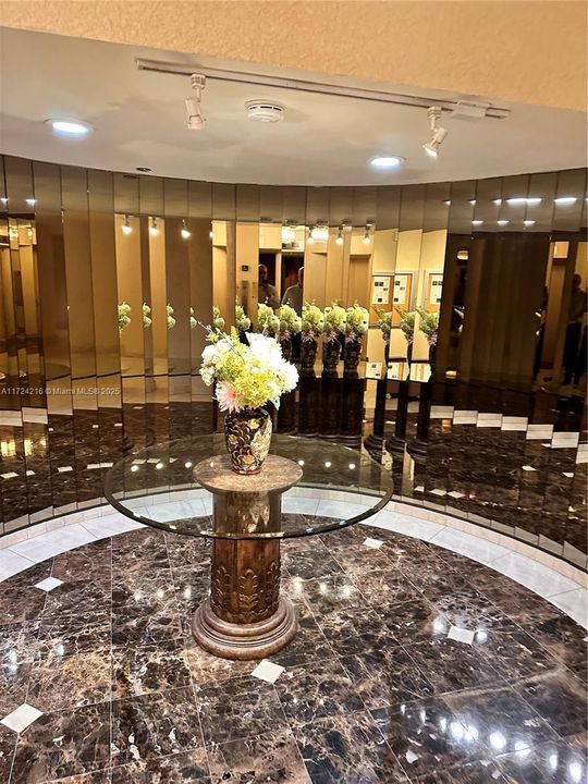 Vendido Recientemente: $449,950 (1 camas, 1 baños, 993 Pies cuadrados)