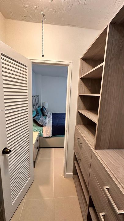 Vendido Recientemente: $449,950 (1 camas, 1 baños, 993 Pies cuadrados)