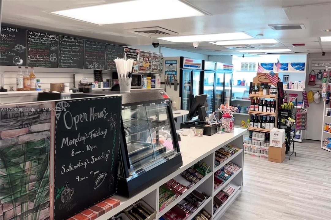 待售: $899,000 (2 贝兹, 2 浴室, 1078 平方英尺)