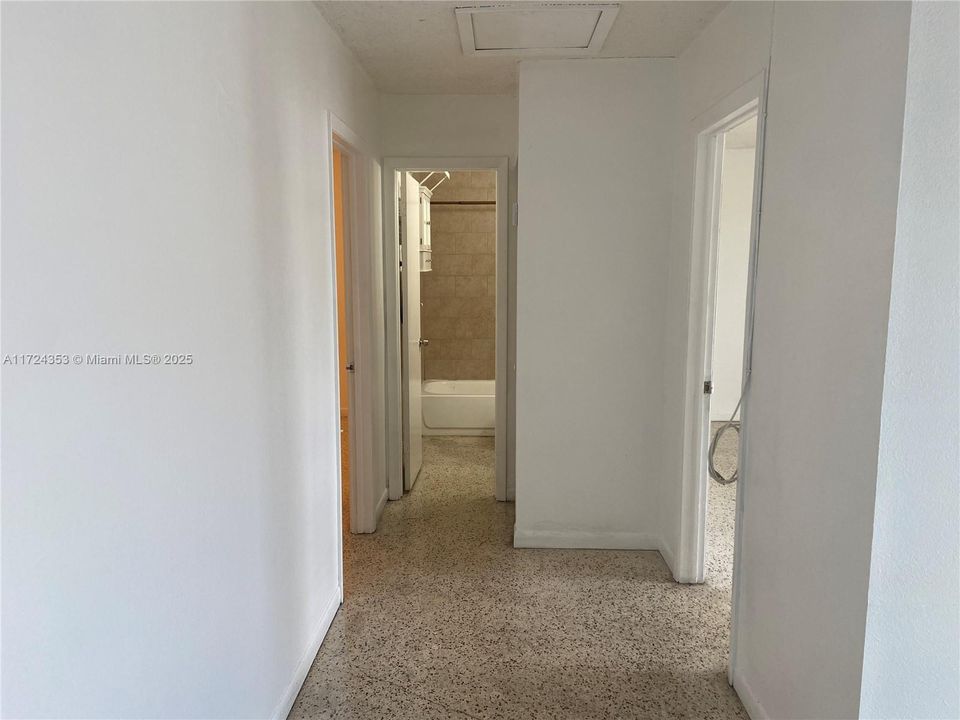Recently Rented: $2,100 (2 beds, 1 baths, 769 Square Feet)