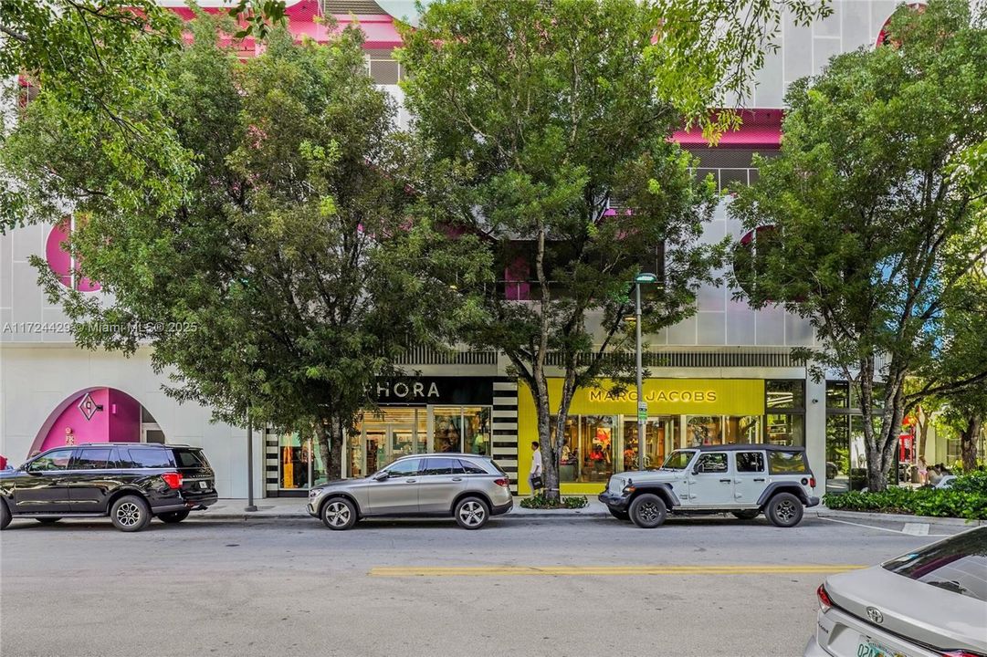 待售: $1,175,000 (4 贝兹, 2 浴室, 1590 平方英尺)