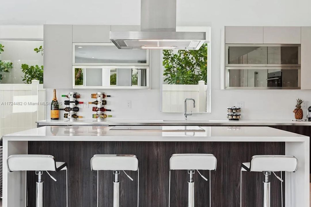 На продажу: $2,900,000 (5 спален, 5 ванн, 0 Квадратных фут)