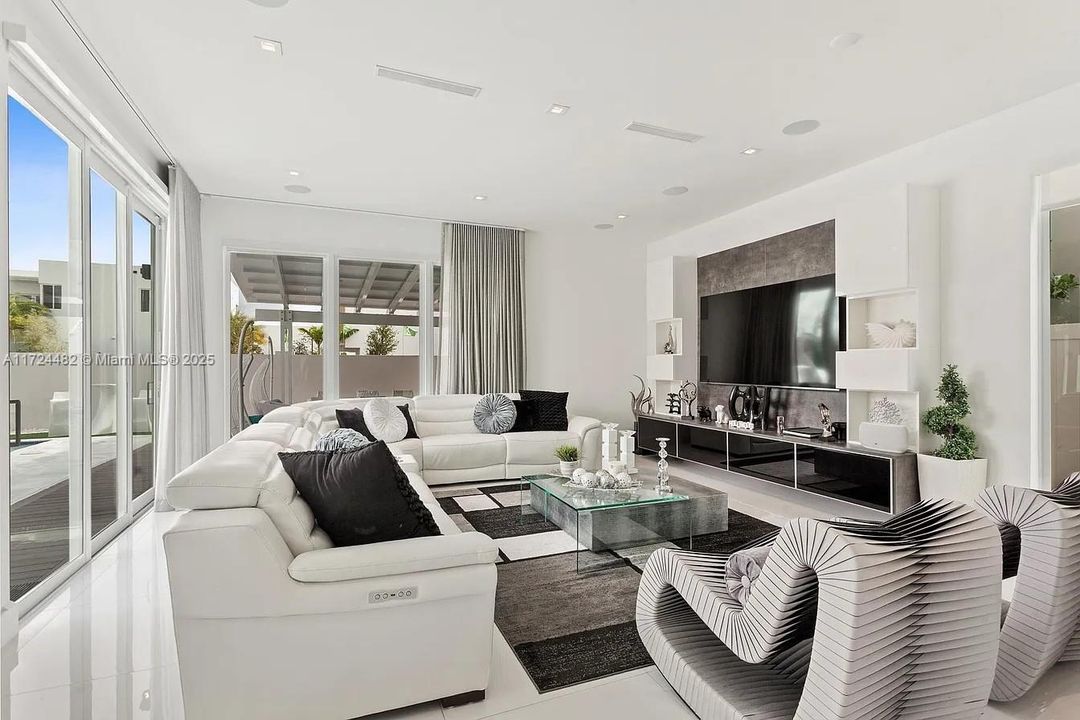 На продажу: $2,900,000 (5 спален, 5 ванн, 0 Квадратных фут)