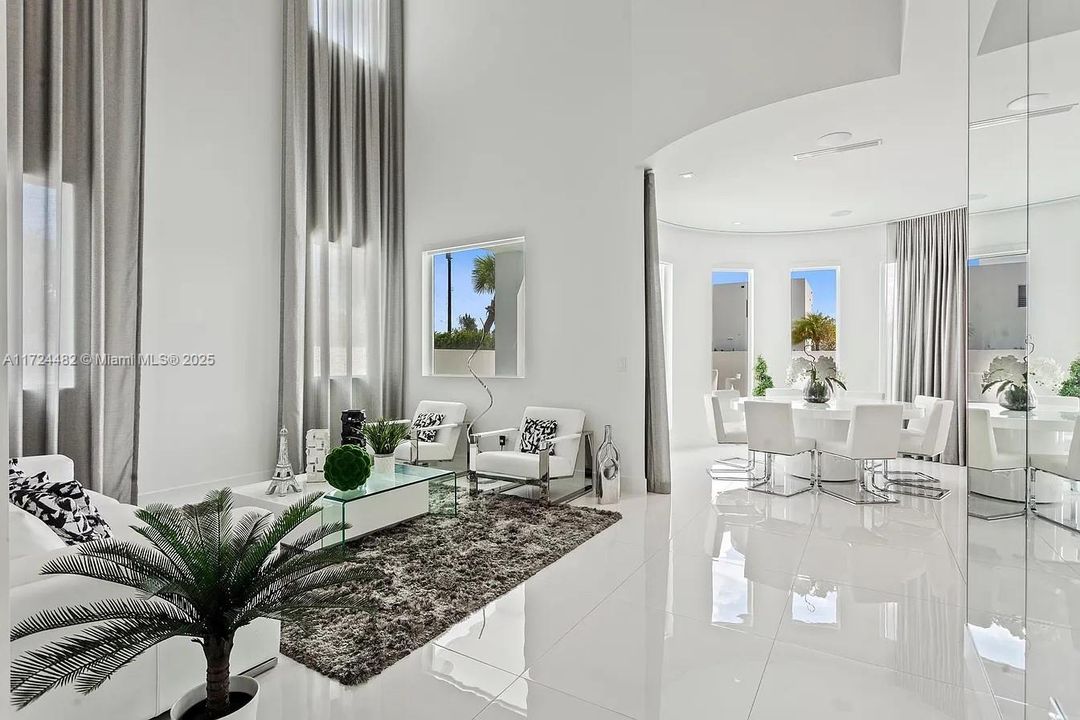 На продажу: $2,900,000 (5 спален, 5 ванн, 0 Квадратных фут)