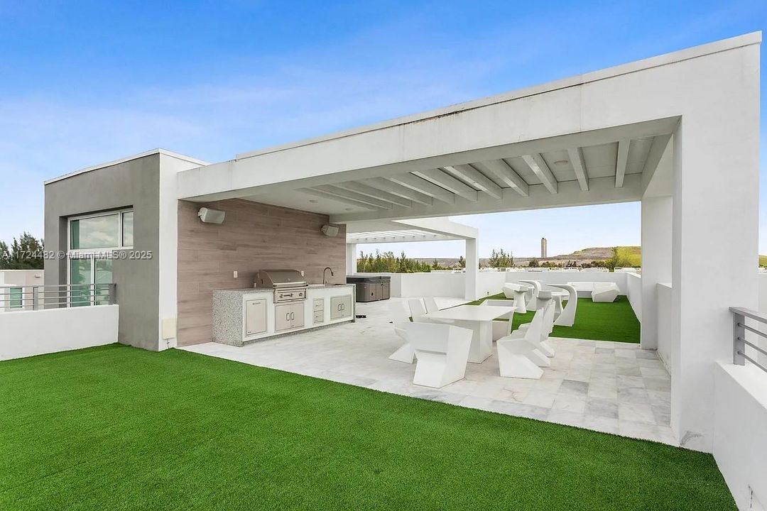 На продажу: $2,900,000 (5 спален, 5 ванн, 0 Квадратных фут)