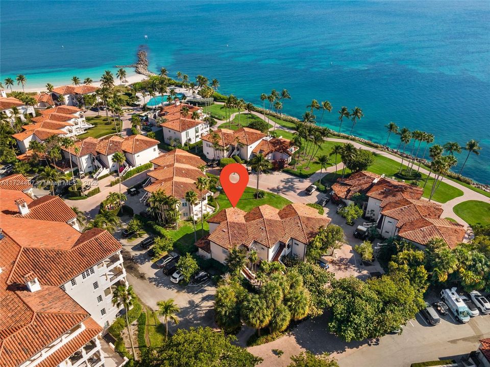 Recently Sold: $1,900,000 (1 beds, 1 baths, 710 Square Feet)