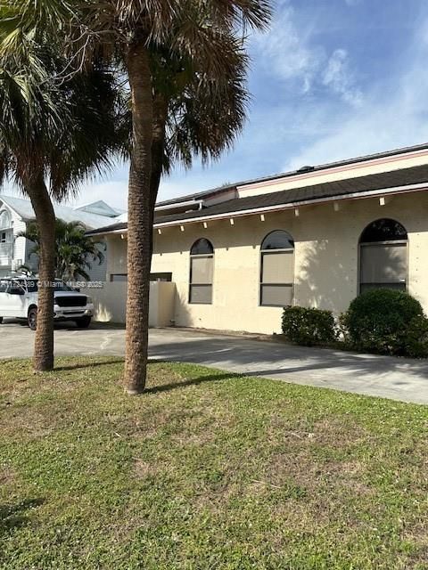 Recently Sold: $2,390,000 (0 beds, 0 baths, 4943 Square Feet)