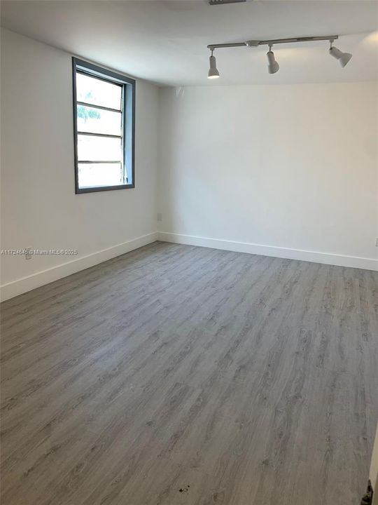 В аренду: $5,645 (0 спален, 0 ванн, 0 Квадратных фут)