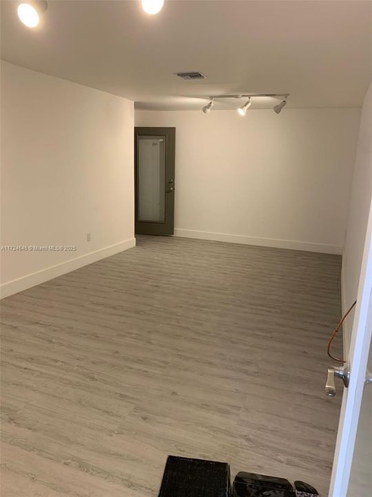 В аренду: $5,645 (0 спален, 0 ванн, 0 Квадратных фут)