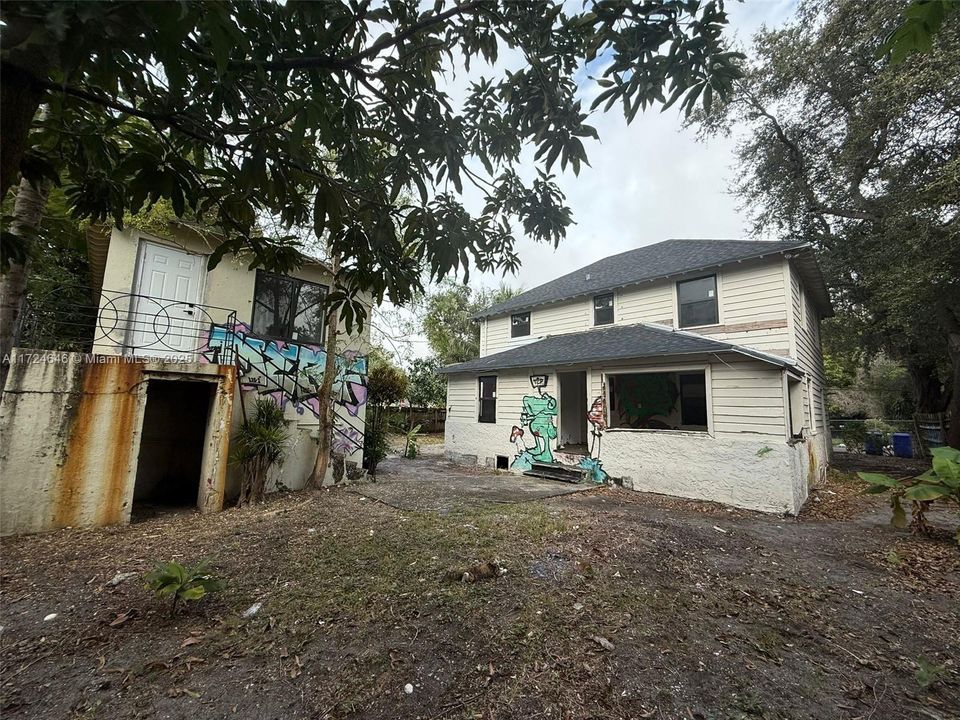 For Sale: $799,900 (0 beds, 0 baths, 2672 Square Feet)