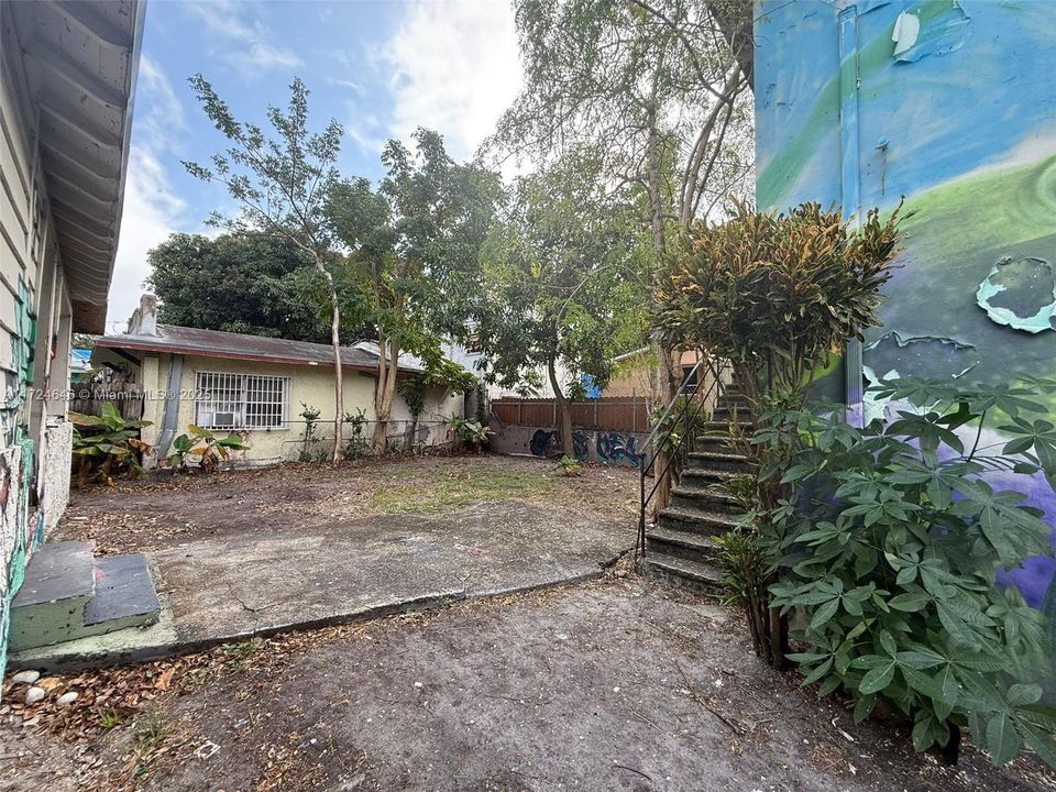 For Sale: $799,900 (0 beds, 0 baths, 2672 Square Feet)