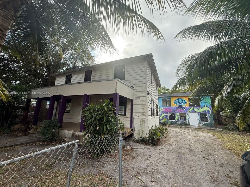 For Sale: $799,900 (0 beds, 0 baths, 2672 Square Feet)