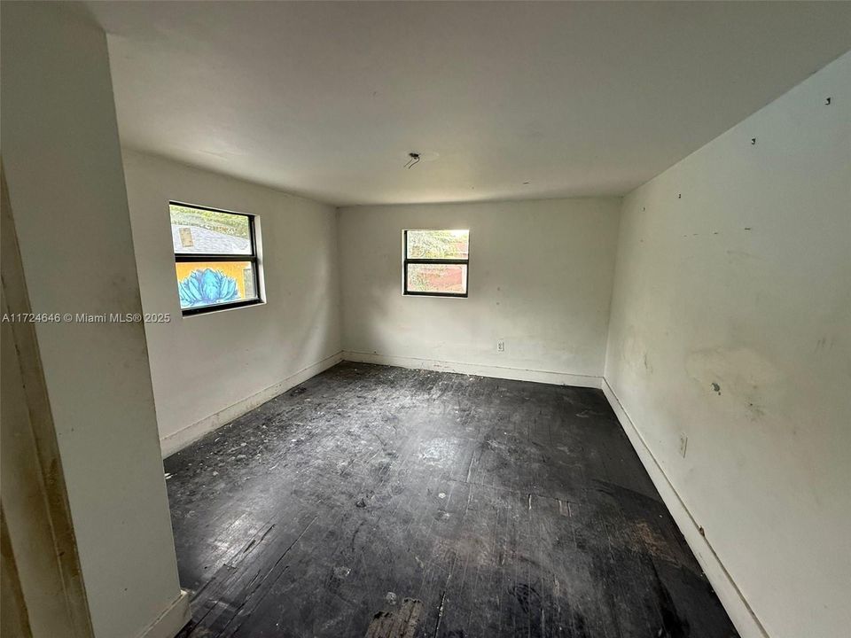 For Sale: $799,900 (0 beds, 0 baths, 2672 Square Feet)