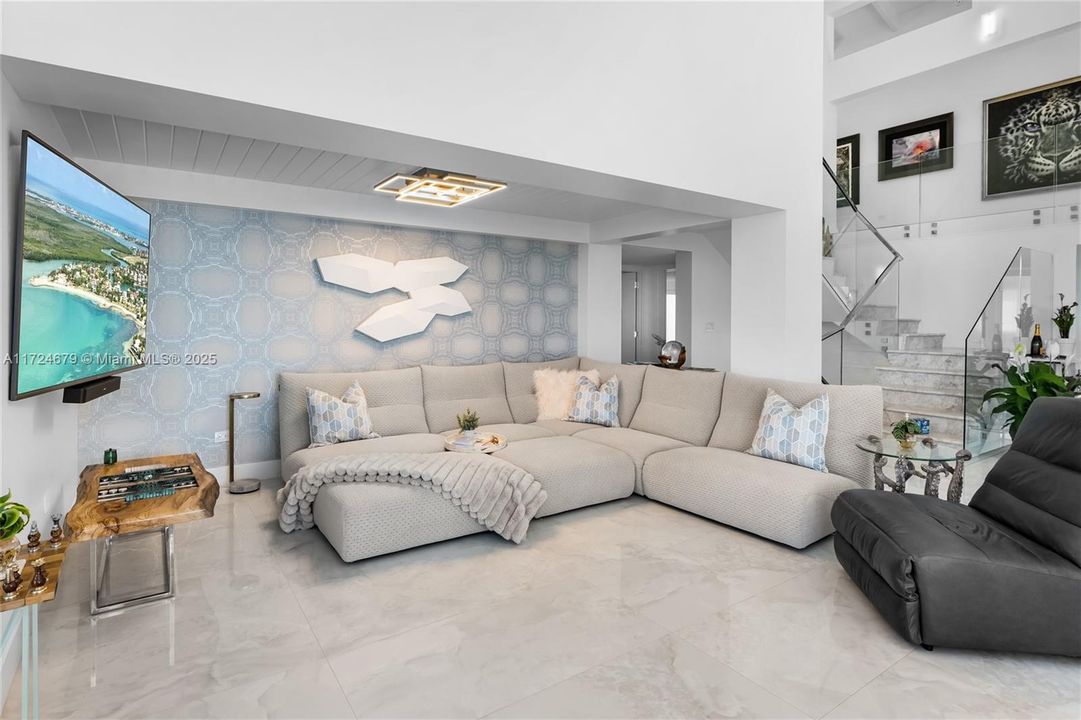 На продажу: $12,900,000 (6 спален, 4 ванн, 4394 Квадратных фут)