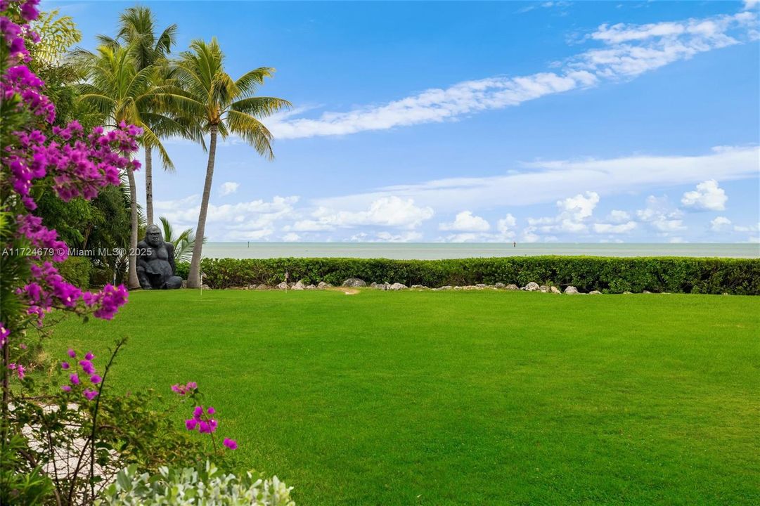 На продажу: $12,900,000 (6 спален, 4 ванн, 4394 Квадратных фут)