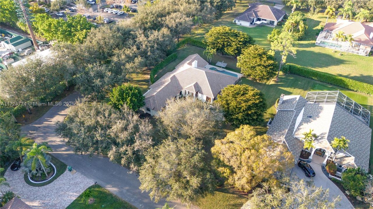 Recently Sold: $1,650,000 (5 beds, 4 baths, 3570 Square Feet)