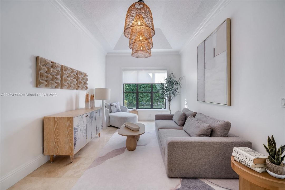 Recently Sold: $1,650,000 (5 beds, 4 baths, 3570 Square Feet)