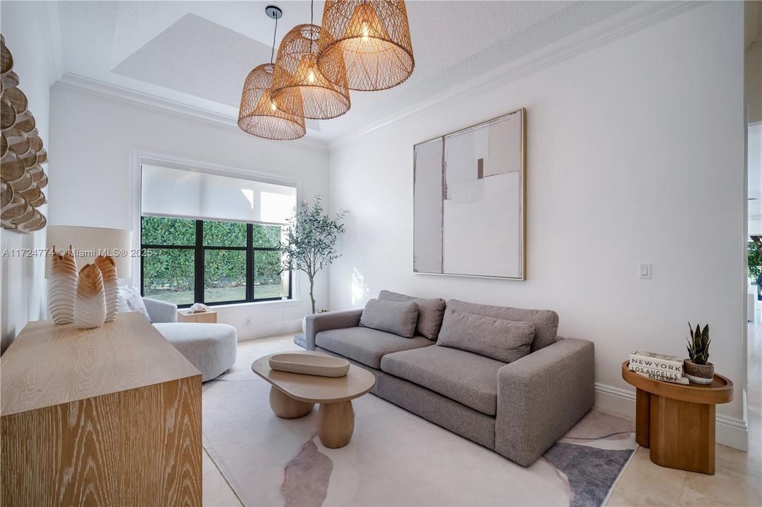 Recently Sold: $1,650,000 (5 beds, 4 baths, 3570 Square Feet)