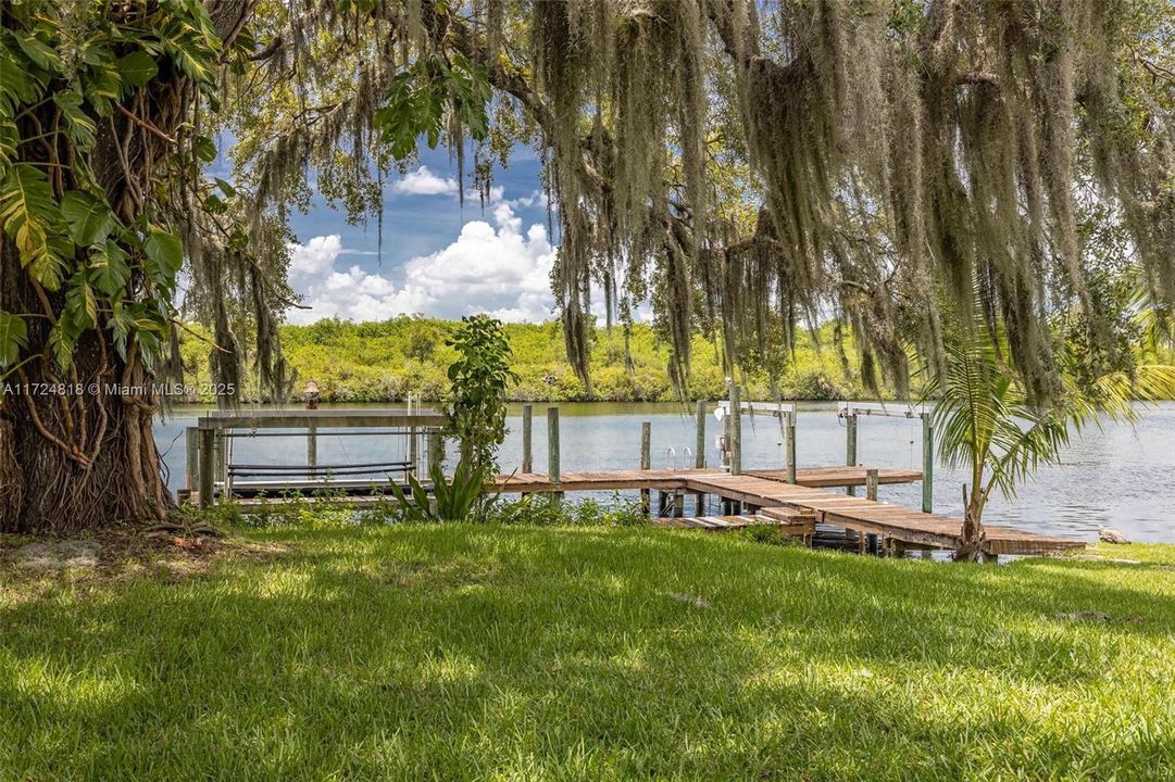 2030 Fort Denaud RD, Labelle, FL 33935