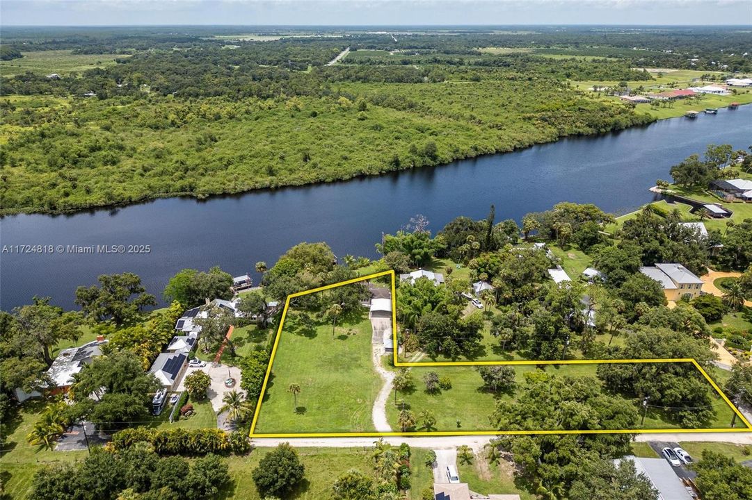 2030 Fort Denaud RD, Labelle, FL 33935