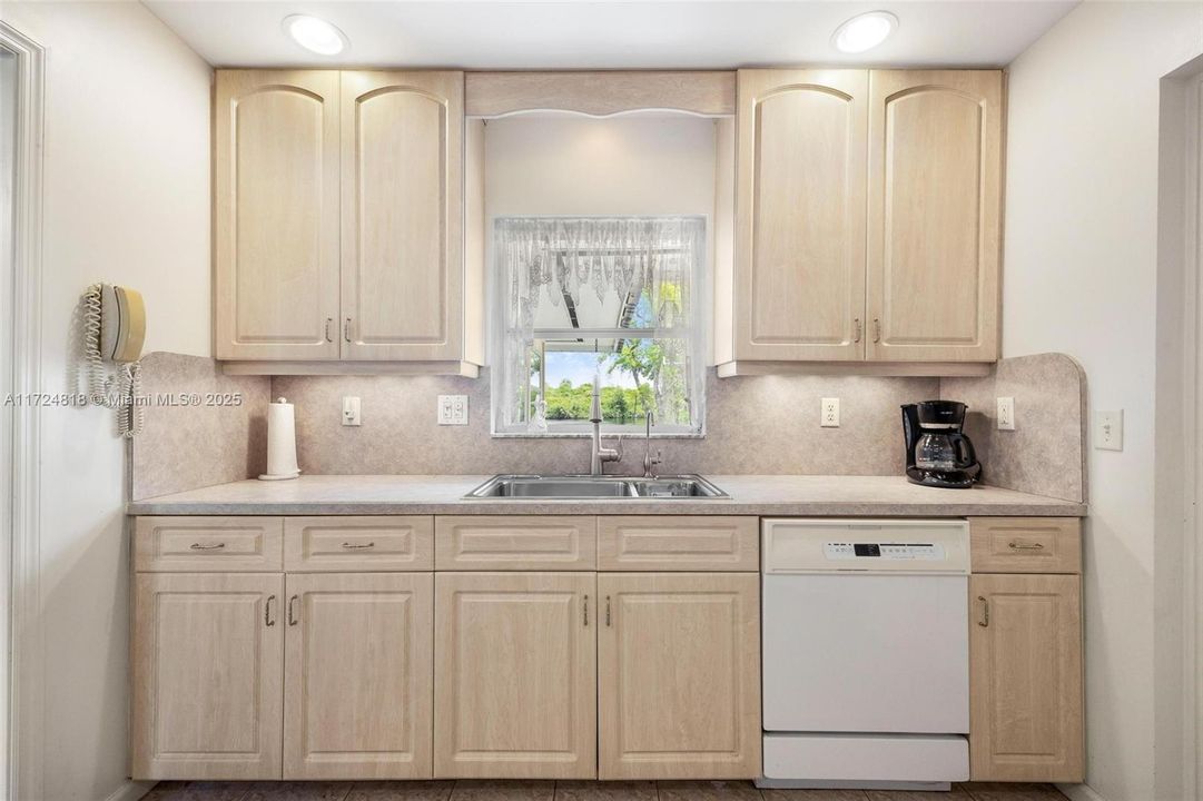 2030 Fort Denaud RD, Labelle, FL 33935