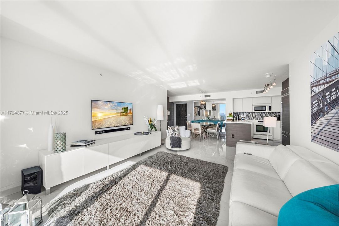 待售: $1,595,000 (2 贝兹, 2 浴室, 1151 平方英尺)