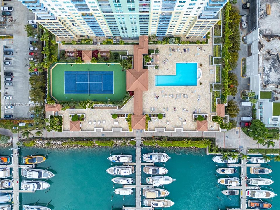 待售: $1,595,000 (2 贝兹, 2 浴室, 1151 平方英尺)