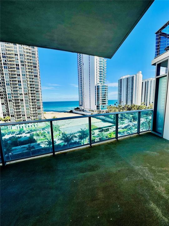 For Sale: $1,450,000 (2 beds, 2 baths, 1361 Square Feet)