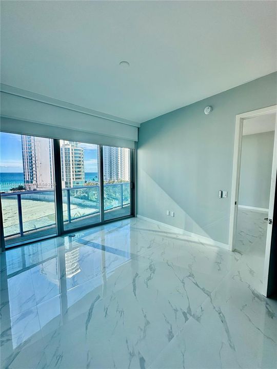 For Sale: $1,450,000 (2 beds, 2 baths, 1361 Square Feet)