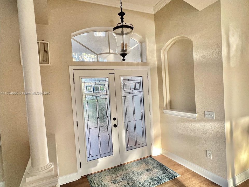 Recently Rented: $3,500 (4 beds, 3 baths, 2670 Square Feet)