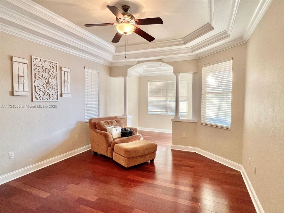 Recently Rented: $3,500 (4 beds, 3 baths, 2670 Square Feet)