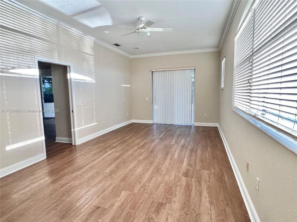 Recently Rented: $3,500 (4 beds, 3 baths, 2670 Square Feet)