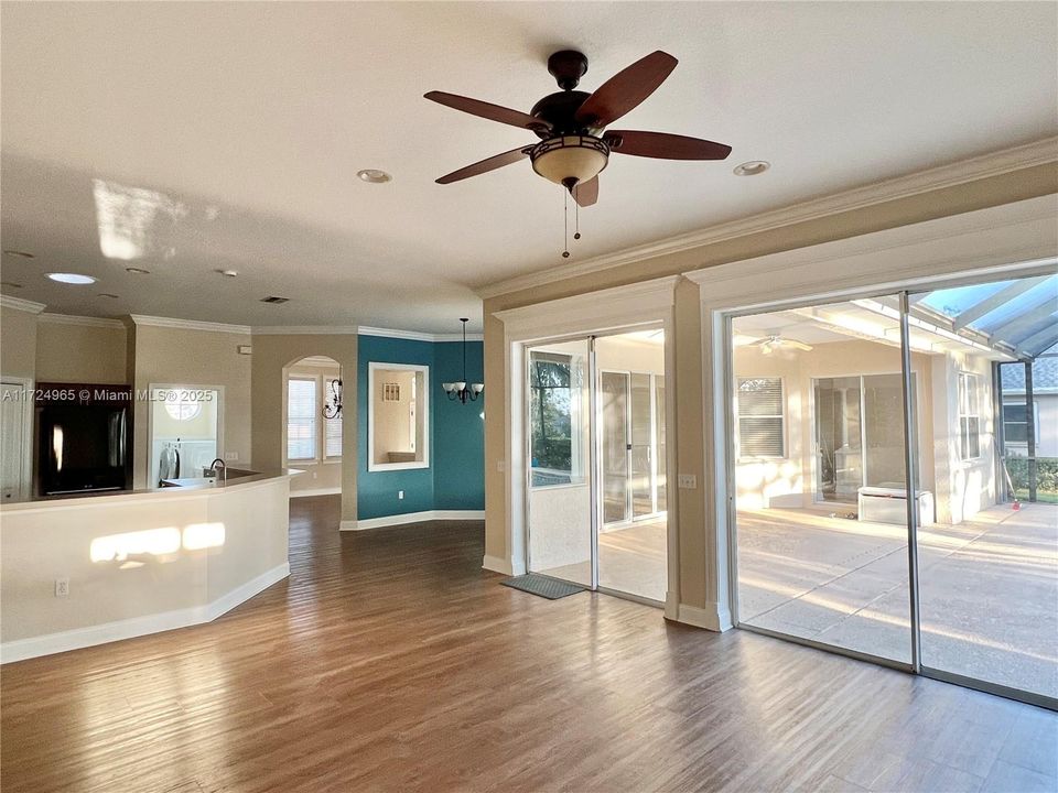 Recently Rented: $3,500 (4 beds, 3 baths, 2670 Square Feet)