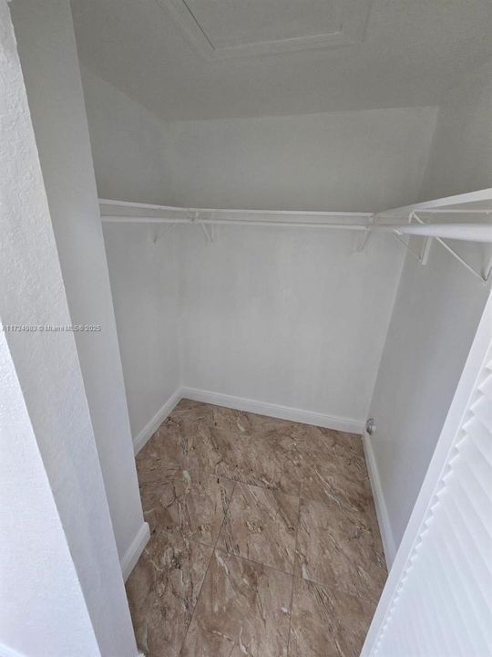 En Venta: $370,000 (3 camas, 2 baños, 1182 Pies cuadrados)