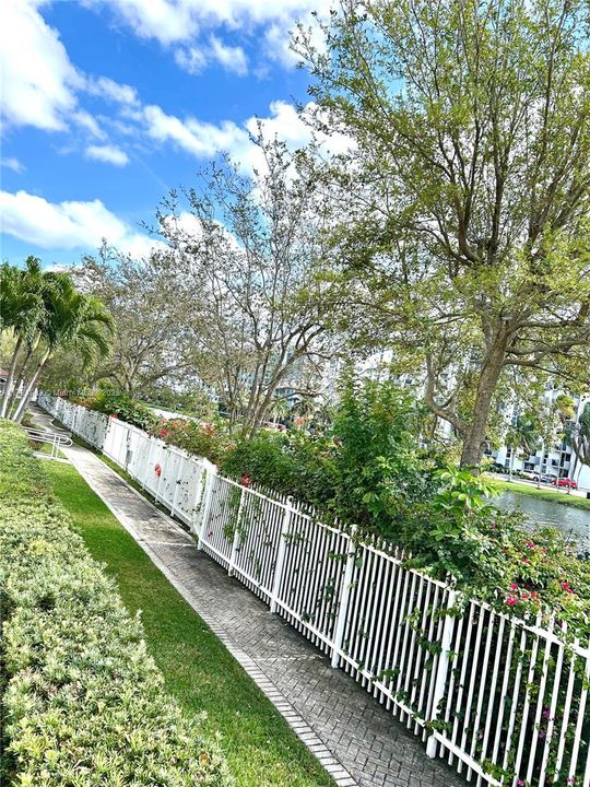 En Venta: $370,000 (3 camas, 2 baños, 1182 Pies cuadrados)