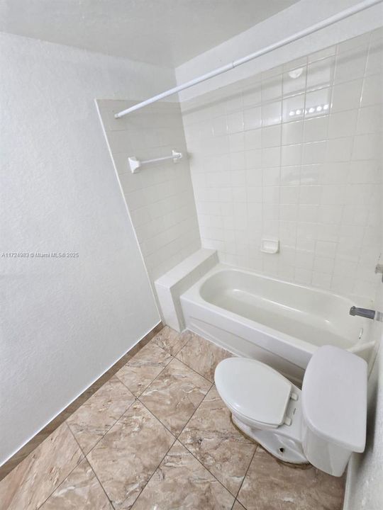 En Venta: $370,000 (3 camas, 2 baños, 1182 Pies cuadrados)