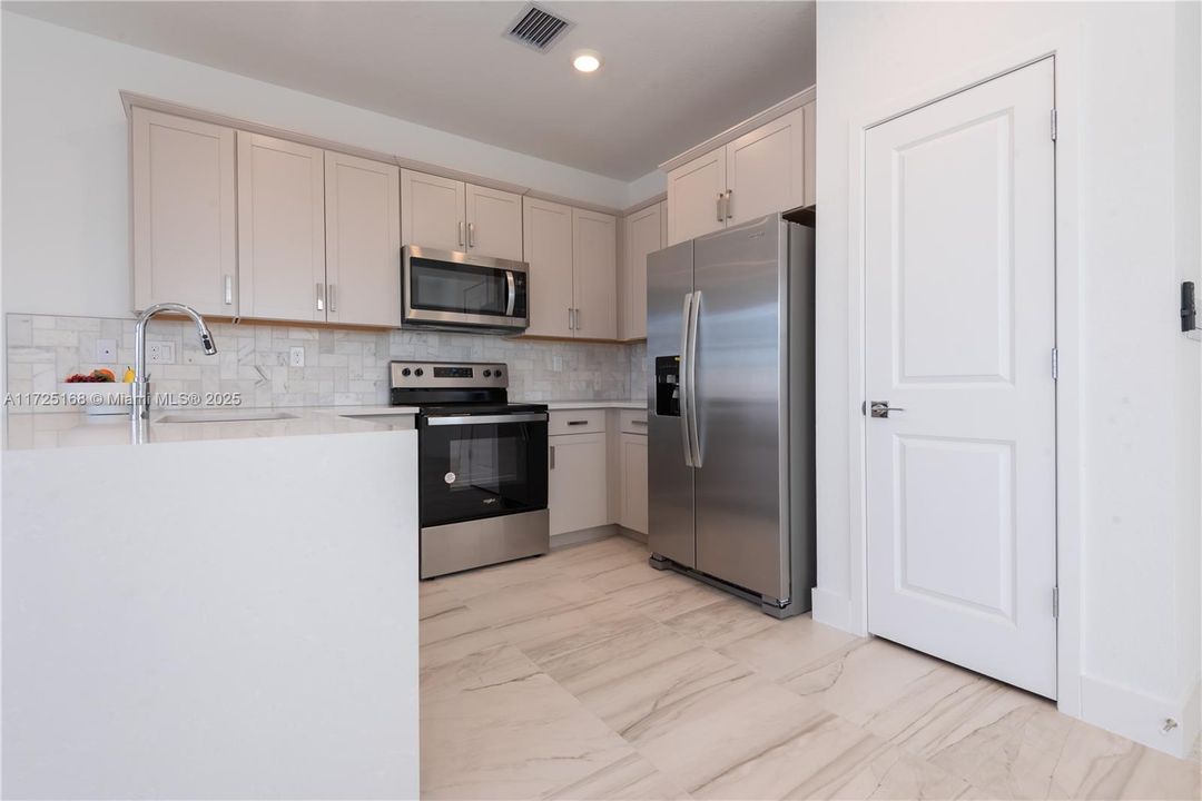 Recently Rented: $4,290 (4 beds, 3 baths, 0 Square Feet)