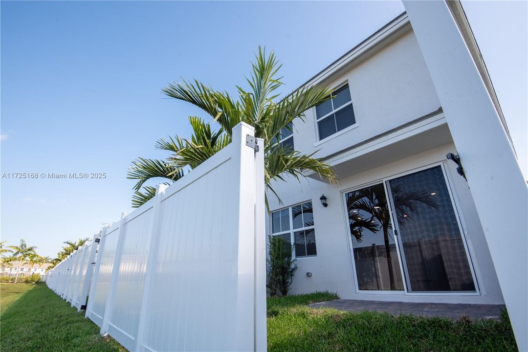 Recently Rented: $4,290 (4 beds, 3 baths, 0 Square Feet)