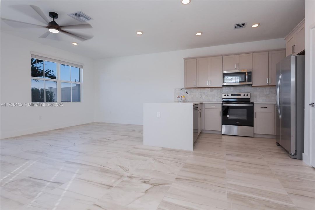 Recently Rented: $4,290 (4 beds, 3 baths, 0 Square Feet)