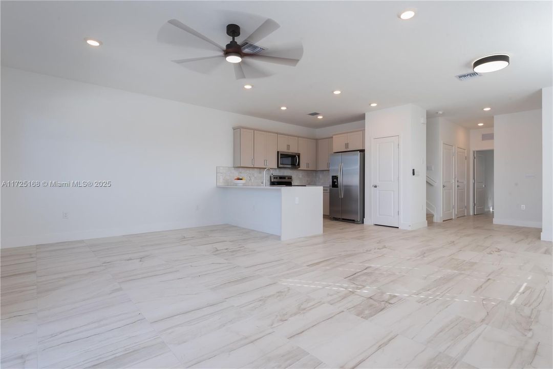 Recently Rented: $4,290 (4 beds, 3 baths, 0 Square Feet)