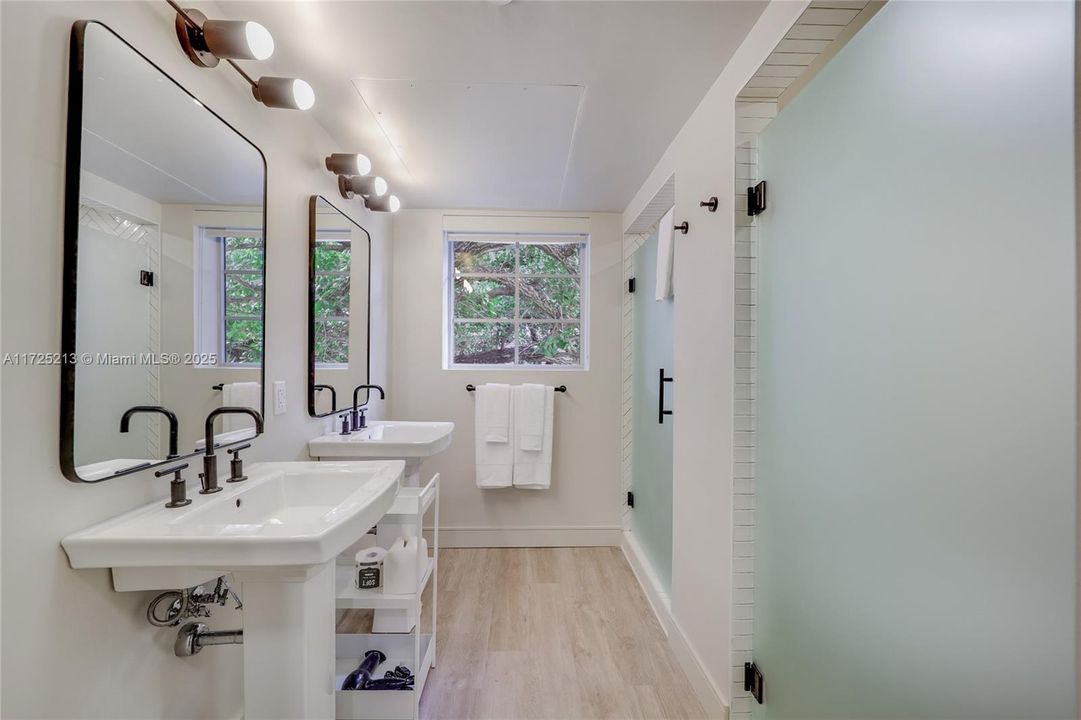 Vendido Recientemente: $9,900,000 (0 camas, 0 baños, 0 Pies cuadrados)