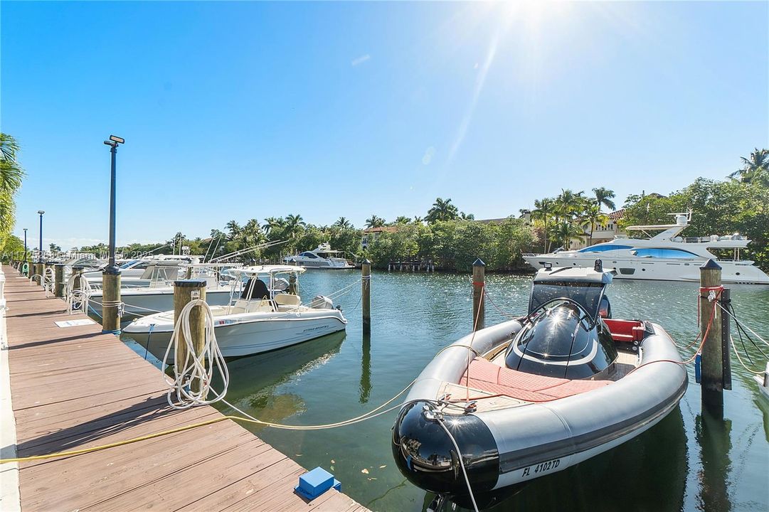 Vendido Recientemente: $399,000 (1 camas, 1 baños, 910 Pies cuadrados)