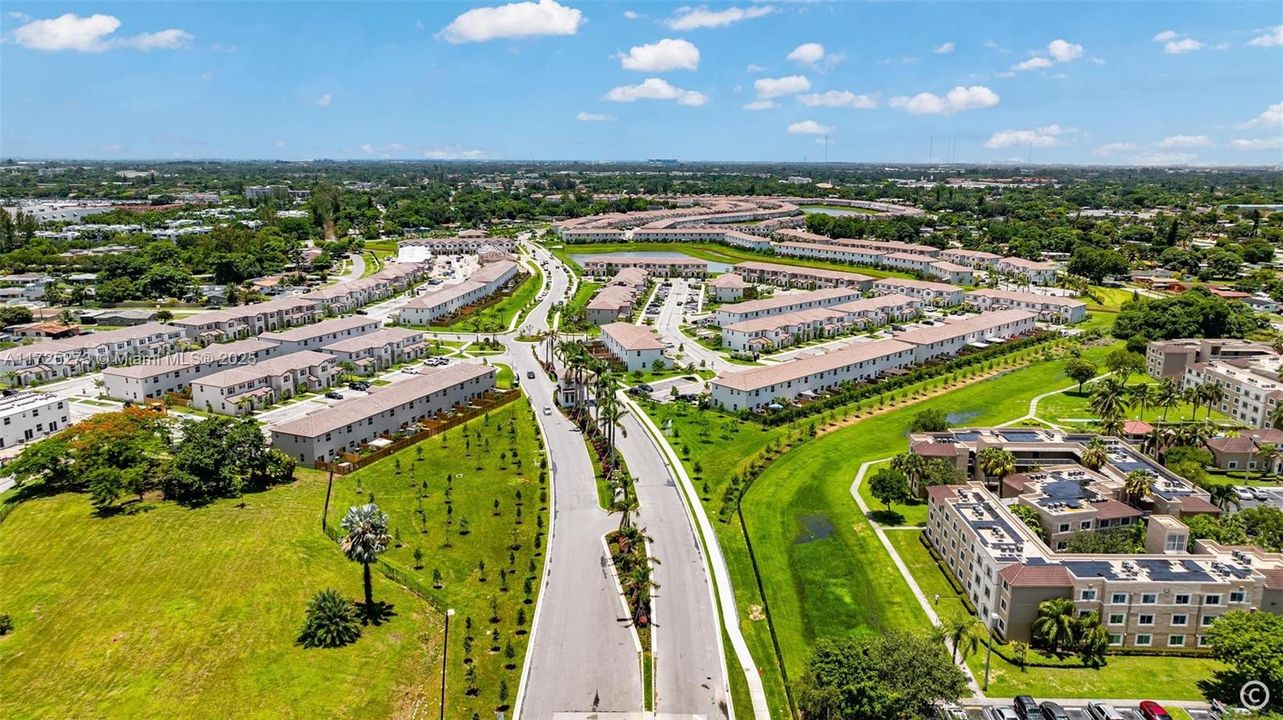 For Sale: $669,000 (5 beds, 3 baths, 2233 Square Feet)