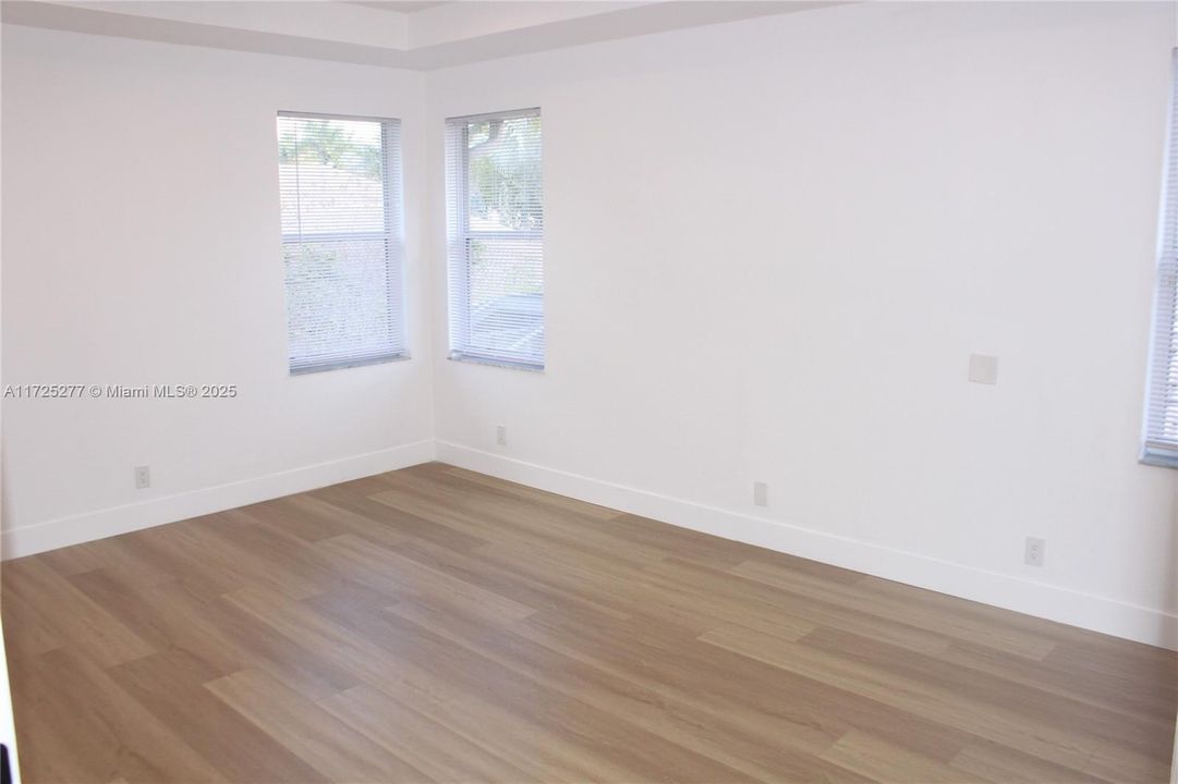 Recently Rented: $10,000 (6 beds, 4 baths, 3231 Square Feet)