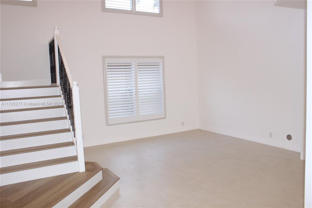 Recently Rented: $10,000 (6 beds, 4 baths, 3231 Square Feet)